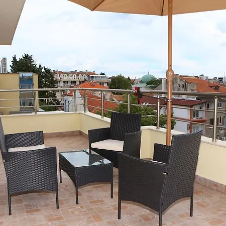 Апартаменты Shik & Chic In The Heart Of # 5min From *