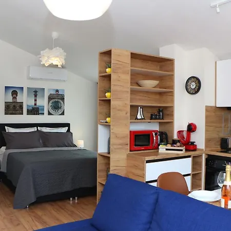 Shik & Chic In The Heart Of # 5min From # New Апартамент *