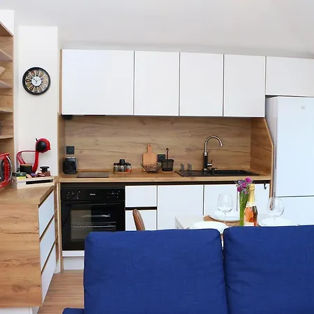 Shik & Chic In The Heart Of # 5min From # New Апартамент Бургас